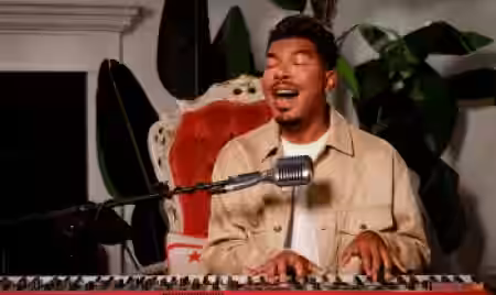 Studio.com Advanced Singing: The Professional Guide To Complete Vocal Mastery [TUTORiAL] - Sample Pack Artwork